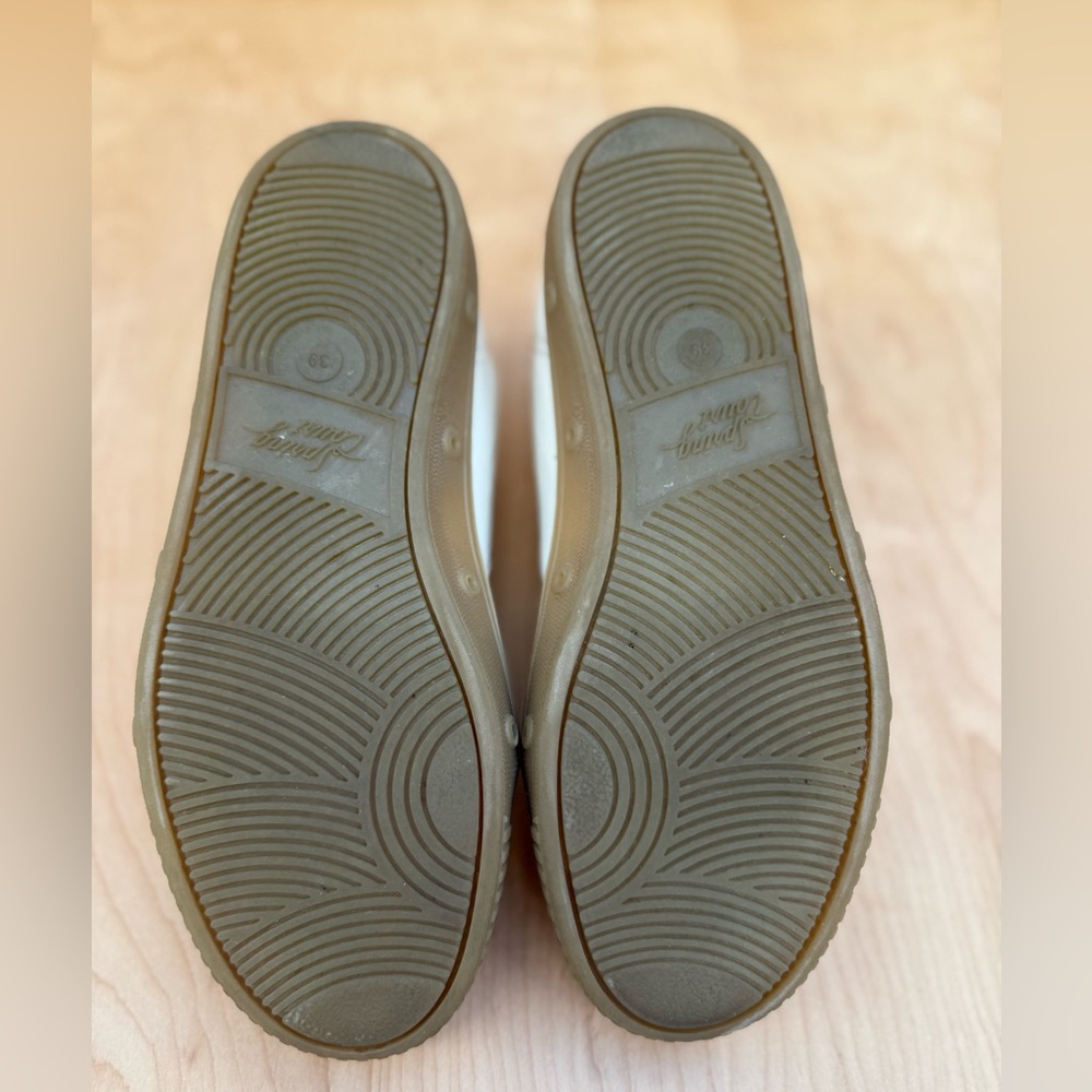 G2 Sheepskin Spring CourtWhite Sneakers with Tan Soles - Picture 6 of 8